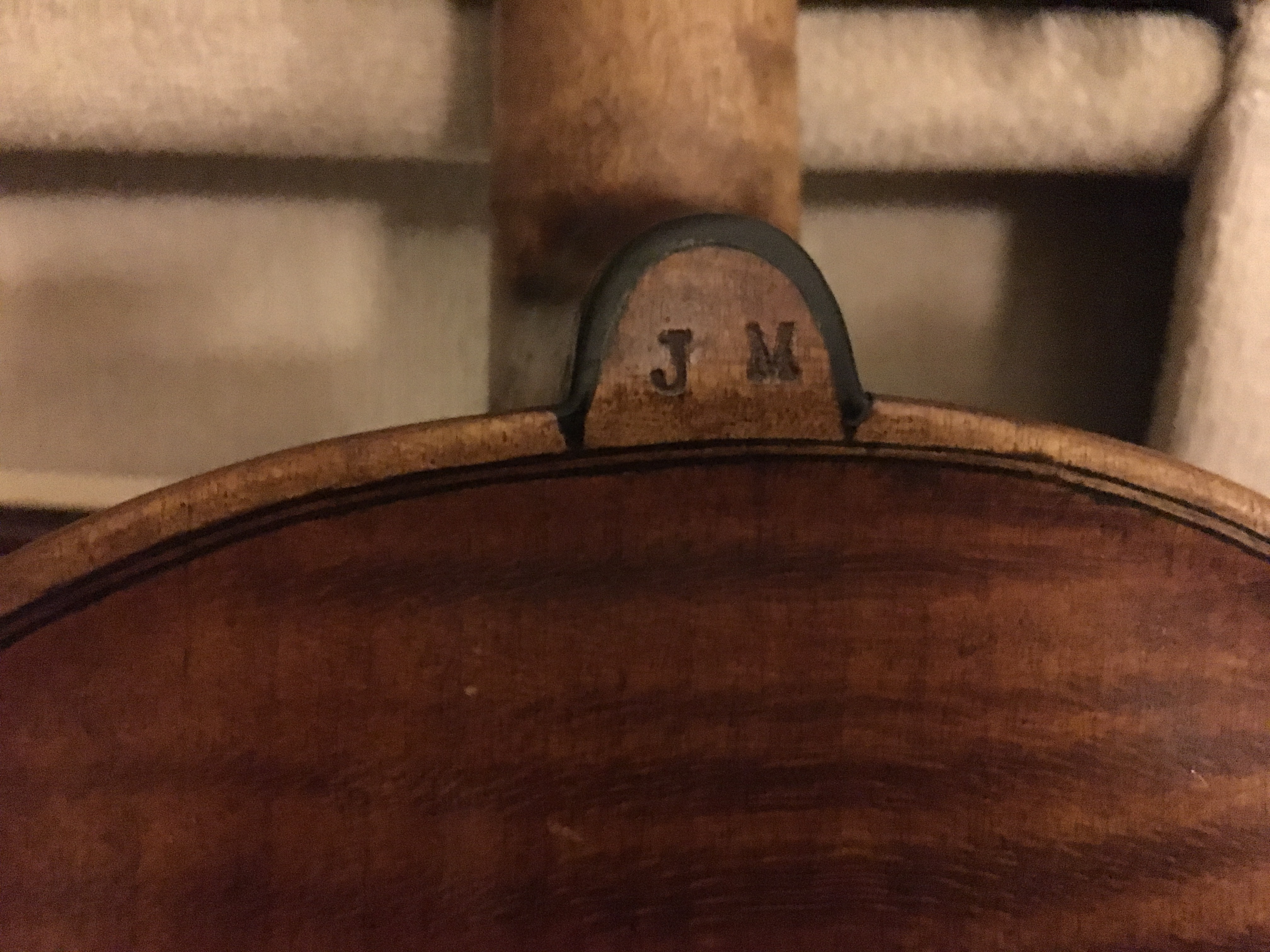 Identification of maker's mark - The Pegbox - Maestronet Forums